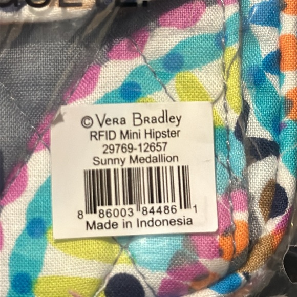 Vera Bradley RFID Mini Hipster in Sunny Medallion Print - Picture 5 of 10